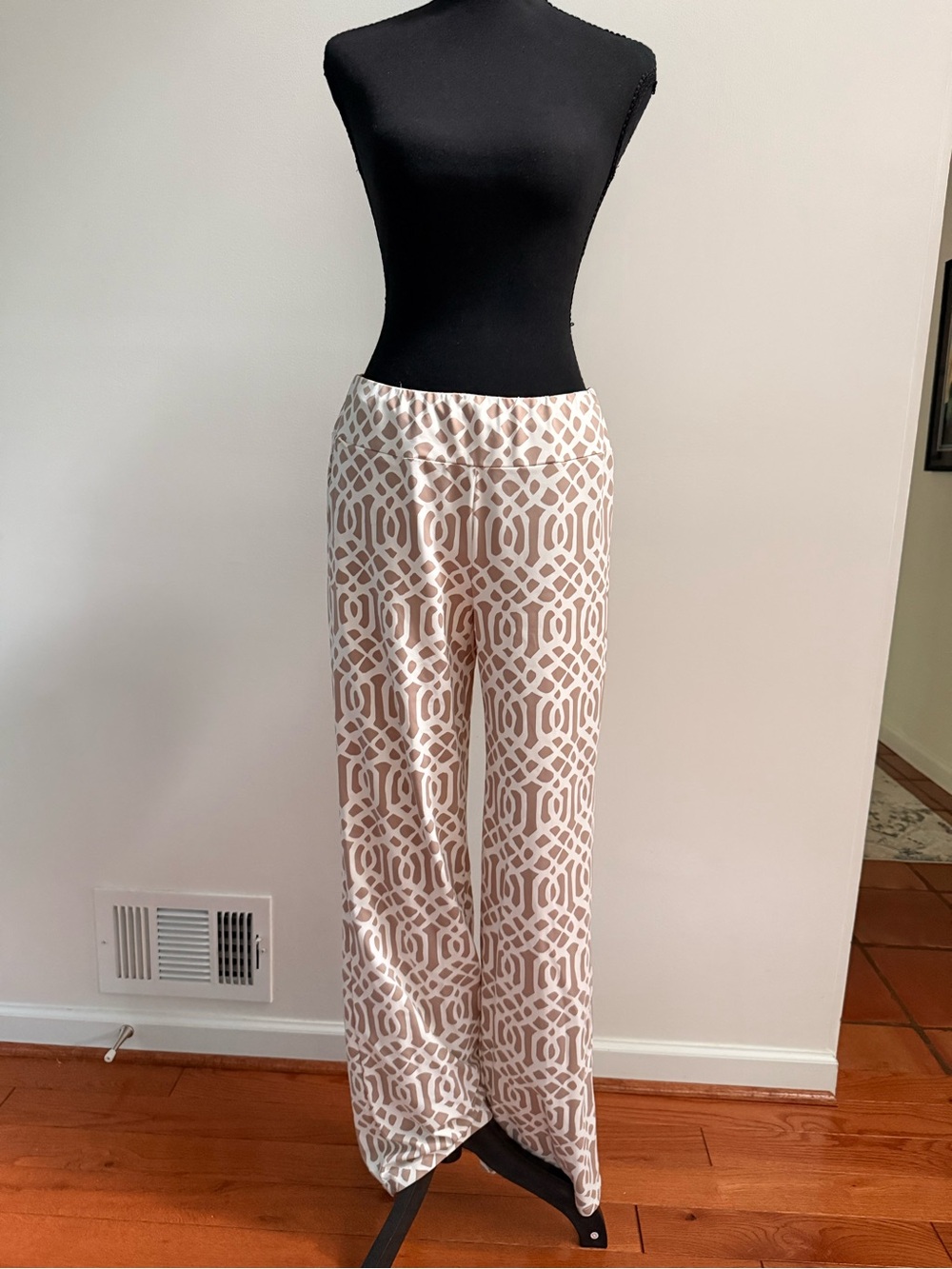J.McLaughlin Carmel Wide Leg Pants M Catalina Cloth Geometric Made USA - Picture 2 of 10